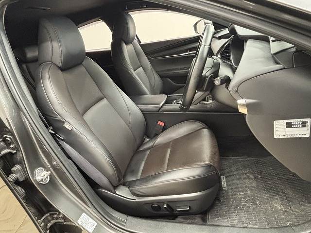 MAZDA3 FASTBACKXD Touring 内装他