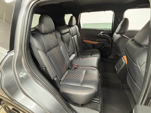 三菱&nbsp;アウトランダーPHEVの画像6