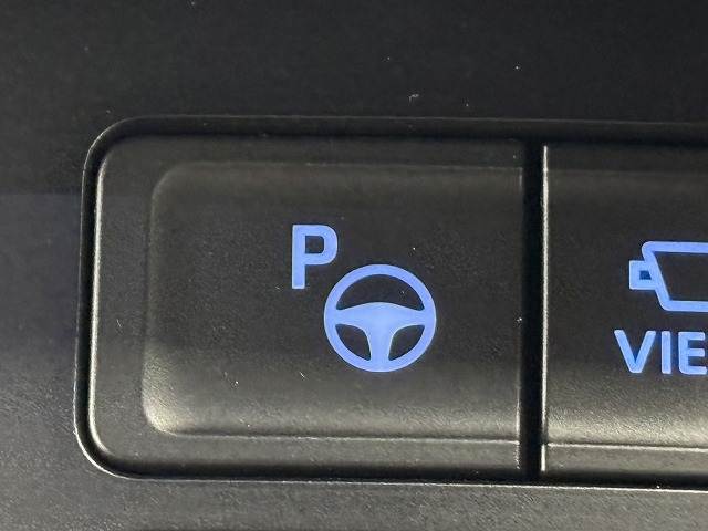 トヨタ&nbsp;ヴォクシーハイブリッドの画像9