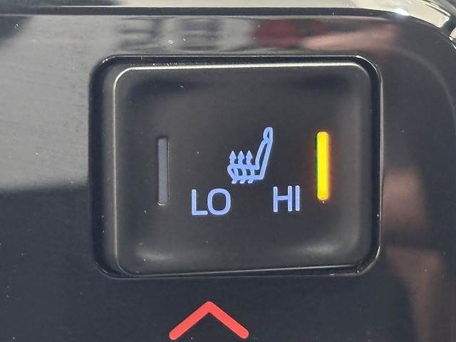 トヨタ&nbsp;ヴォクシーハイブリッドの画像12