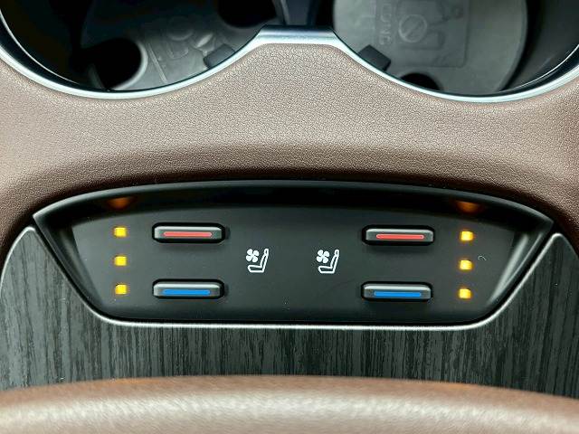 トヨタ ハリアーハイブリッドの画像10