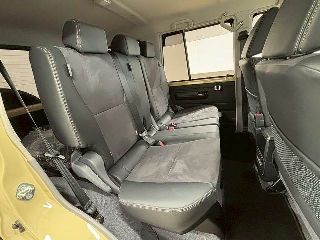 ランドクルーザー70系□AX 内装他