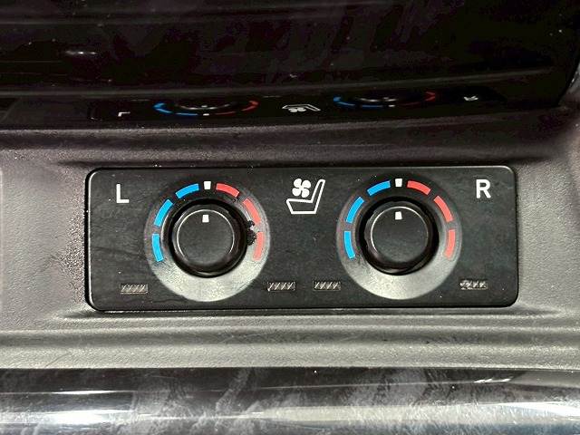 トヨタ アルファードの画像12