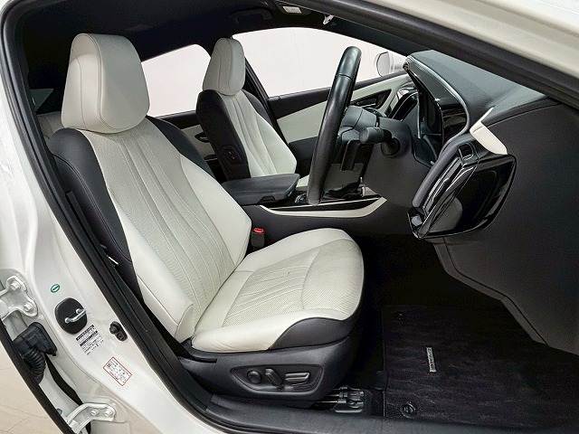 クラウンハイブリッド□RS Advance 内装他