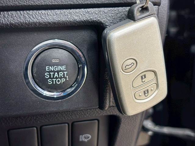 トヨタ ランドクルーザープラドの画像11