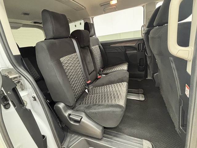 三菱&nbsp;デリカD5の画像6