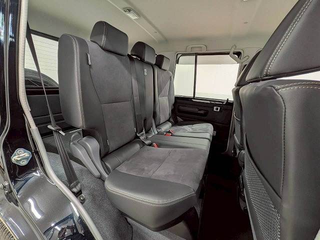 ランドクルーザー70系AX 内装他