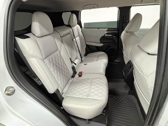 三菱&nbsp;アウトランダーPHEVの画像6