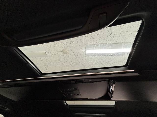 トヨタ&nbsp;ヴェルファイアハイブリッドの画像8