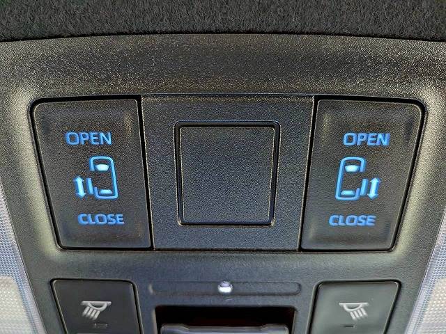 トヨタ&nbsp;ノアハイブリッドの画像11