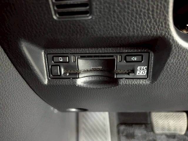 トヨタ&nbsp;ノアハイブリッドの画像12