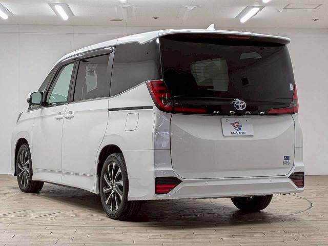 トヨタ&nbsp;ノアハイブリッドの画像17