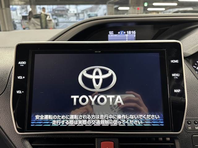 トヨタ&nbsp;ヴォクシーの画像3