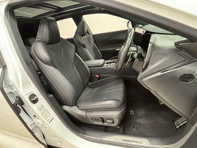RXRX500h “F SPORT Performance” 内装他