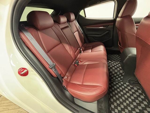 マツダ&nbsp;MAZDA3 FASTBACKの画像6