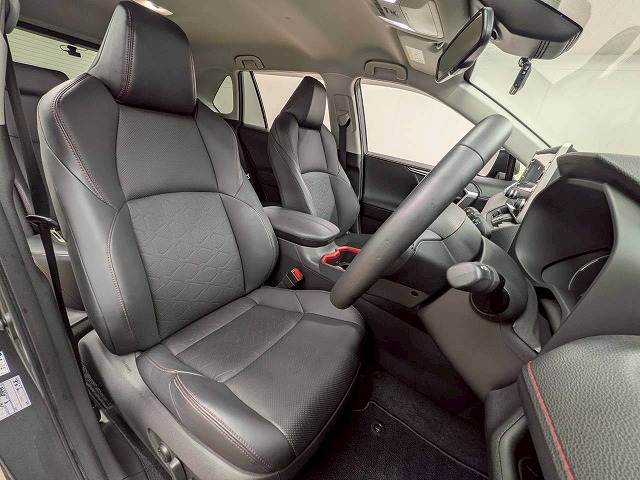 RAV4□Adventure “OFFROAD package” 内装他