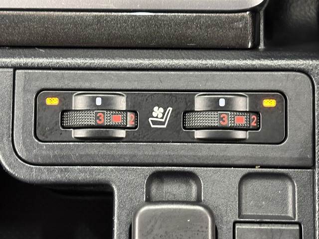 トヨタ&nbsp;ランドクルーザープラドの画像8