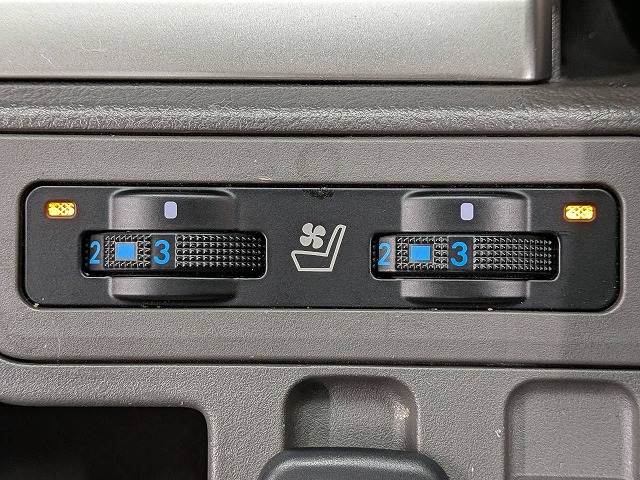 トヨタ&nbsp;ランドクルーザープラドの画像6