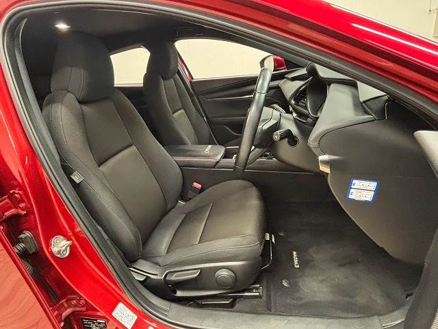 マツダ MAZDA3 FASTBACKの画像11