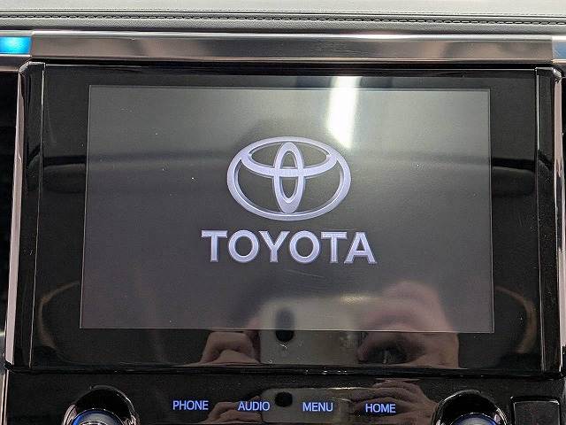 トヨタ アルファードの画像3