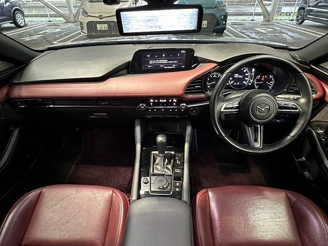 マツダMAZDA3 FASTBACK□20S Burgundy Selection 内装他