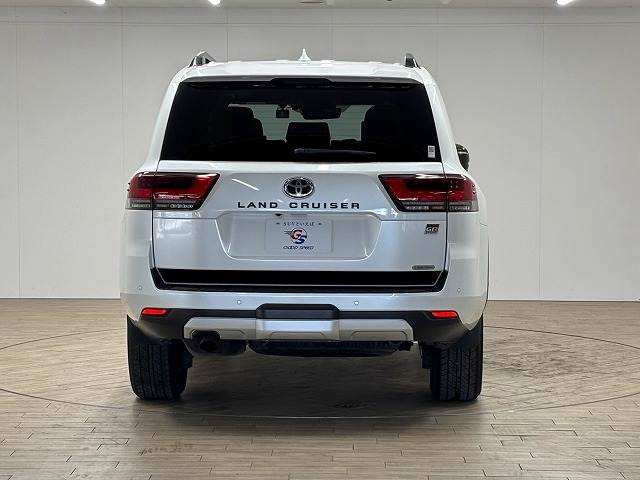 トヨタ ランドクルーザー300系の画像16