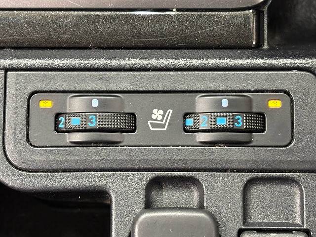 トヨタ ランドクルーザープラドの画像7