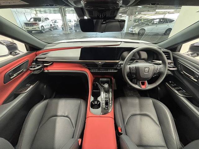 トヨタクラウンスポーツSPORT RS (PHEV) 内装他