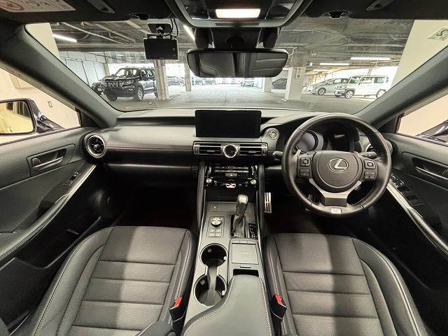 レクサスISIS300 “F SPORT” 内装他