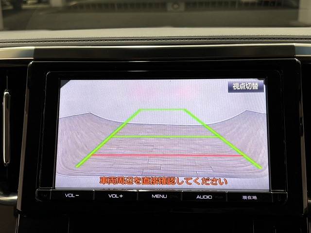 トヨタ ヴェルファイアの画像4