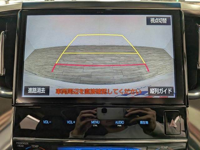 トヨタ ヴェルファイアの画像4