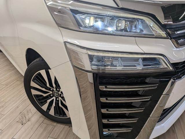トヨタ ヴェルファイアの画像20