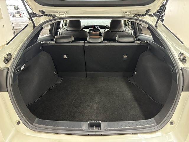 トヨタ プリウスの画像13