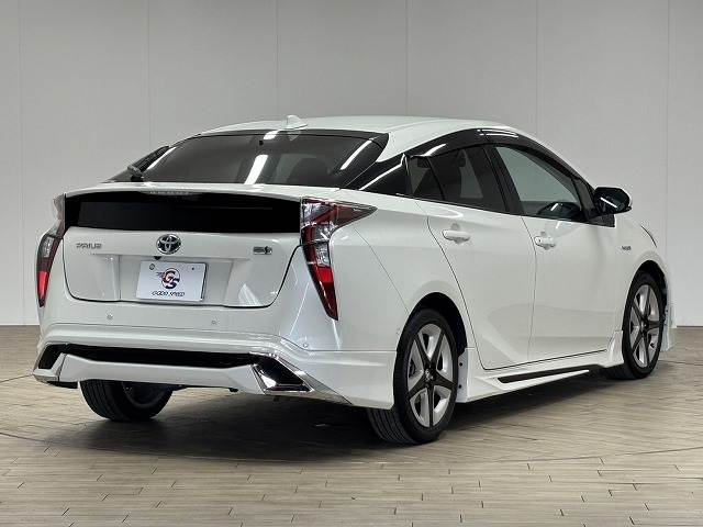 トヨタ プリウスの画像17