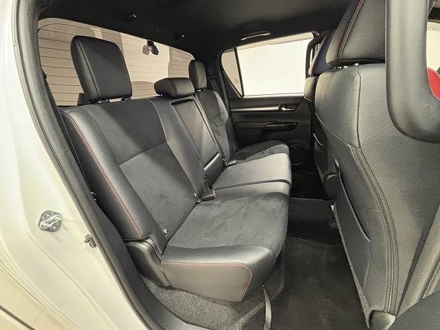 ハイラックス◆Z“GR SPORT” 内装他