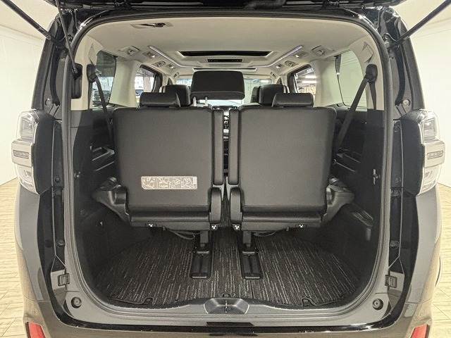 トヨタ ヴェルファイアの画像13