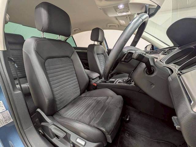 Passat◆TDI Eleganceline RHD 内装他