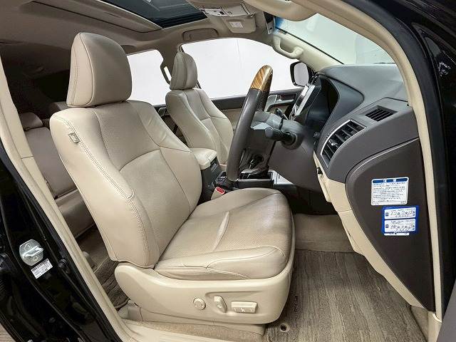 ランドクルーザープラド◆TX“Lパッケージ”5人乗り 内装他