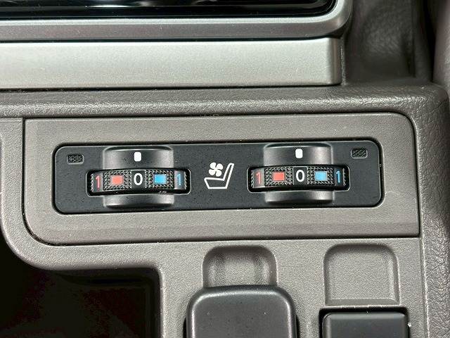 トヨタ ランドクルーザープラドの画像10