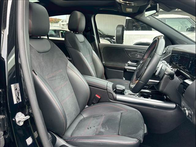 GLA-CLASS200d 4MATIC AMGライン 内装他