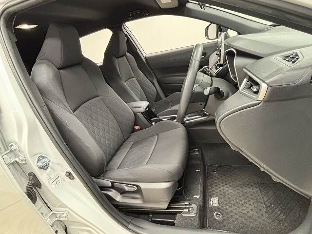 カローラクロス◆HYBRID S 内装他