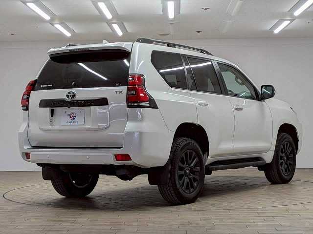 トヨタ ランドクルーザープラドの画像17
