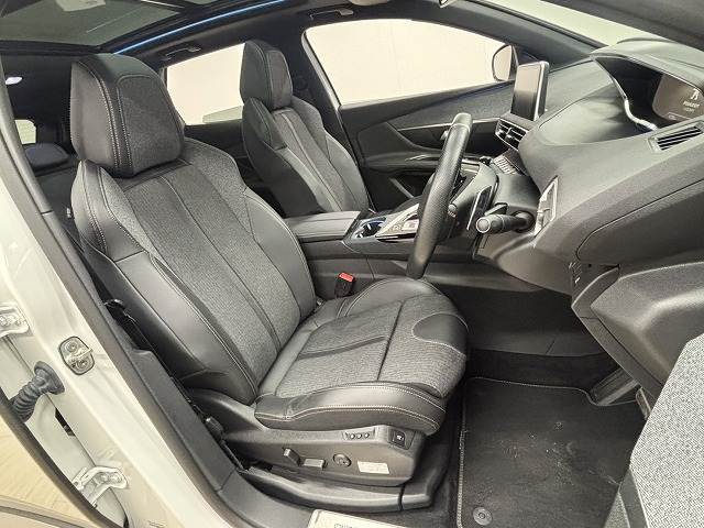 3008◆GT Line RHD 内装他