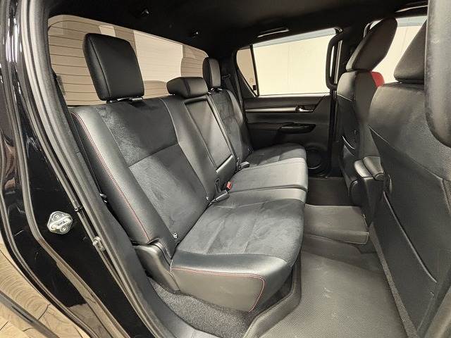 ハイラックス◆Z“GR SPORT” 内装他