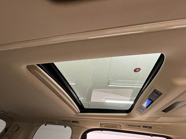 トヨタ&nbsp;アルファードハイブリッドの画像7