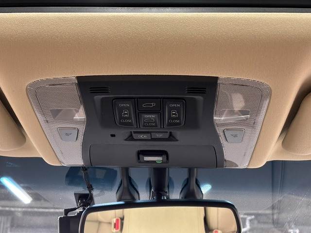 トヨタ&nbsp;アルファードハイブリッドの画像11