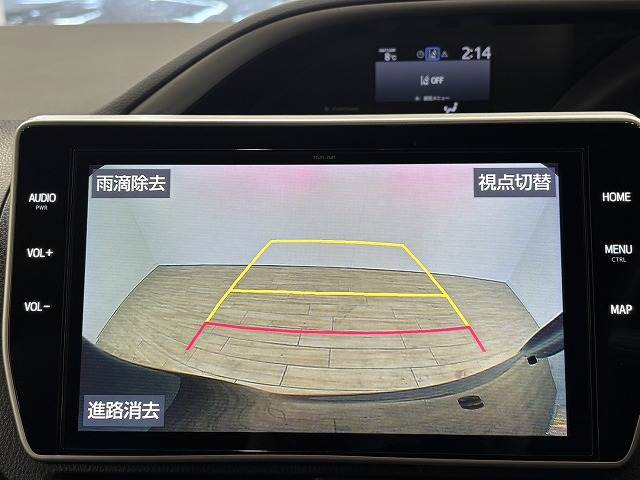 トヨタ&nbsp;ヴォクシーハイブリッドの画像4