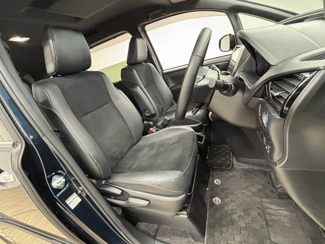 トヨタ&nbsp;ヴォクシーハイブリッドの画像5