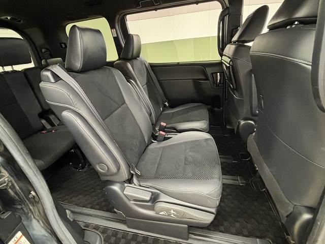 トヨタ&nbsp;ヴォクシーハイブリッドの画像6