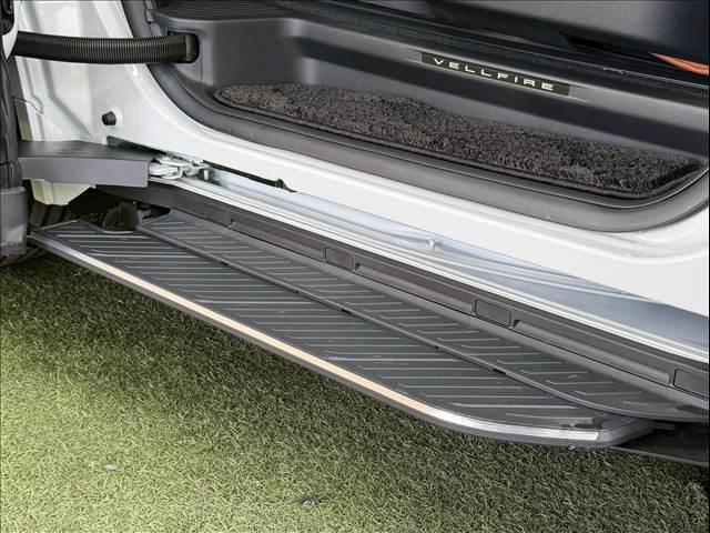 トヨタ&nbsp;ヴェルファイアの画像9